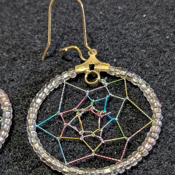 Vintage Dreamcatcher Earrings Gold Tone Colorful Metallic Cord Gold Earwires - Picture 2 of 9